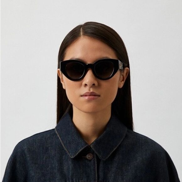 BURBERRY Sunglasses BE4390 30018G Black/Grey Gradient NEW - Picture 1 of 14